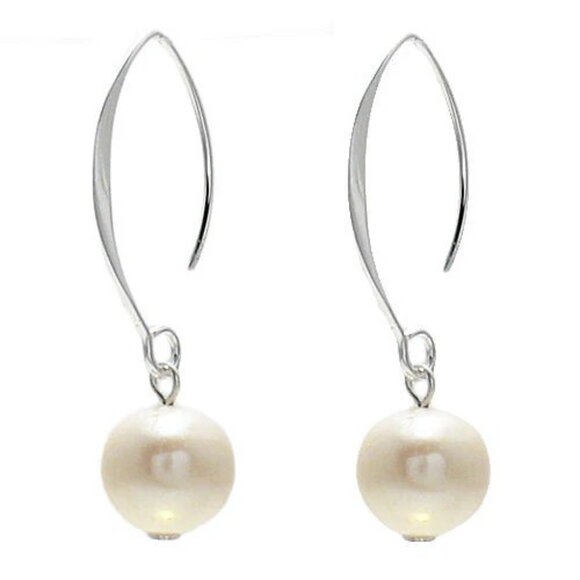 CLASSIC STERLING SILVER ROUND FRESHWATER PEARL HANGING HOOK EARRINGS.